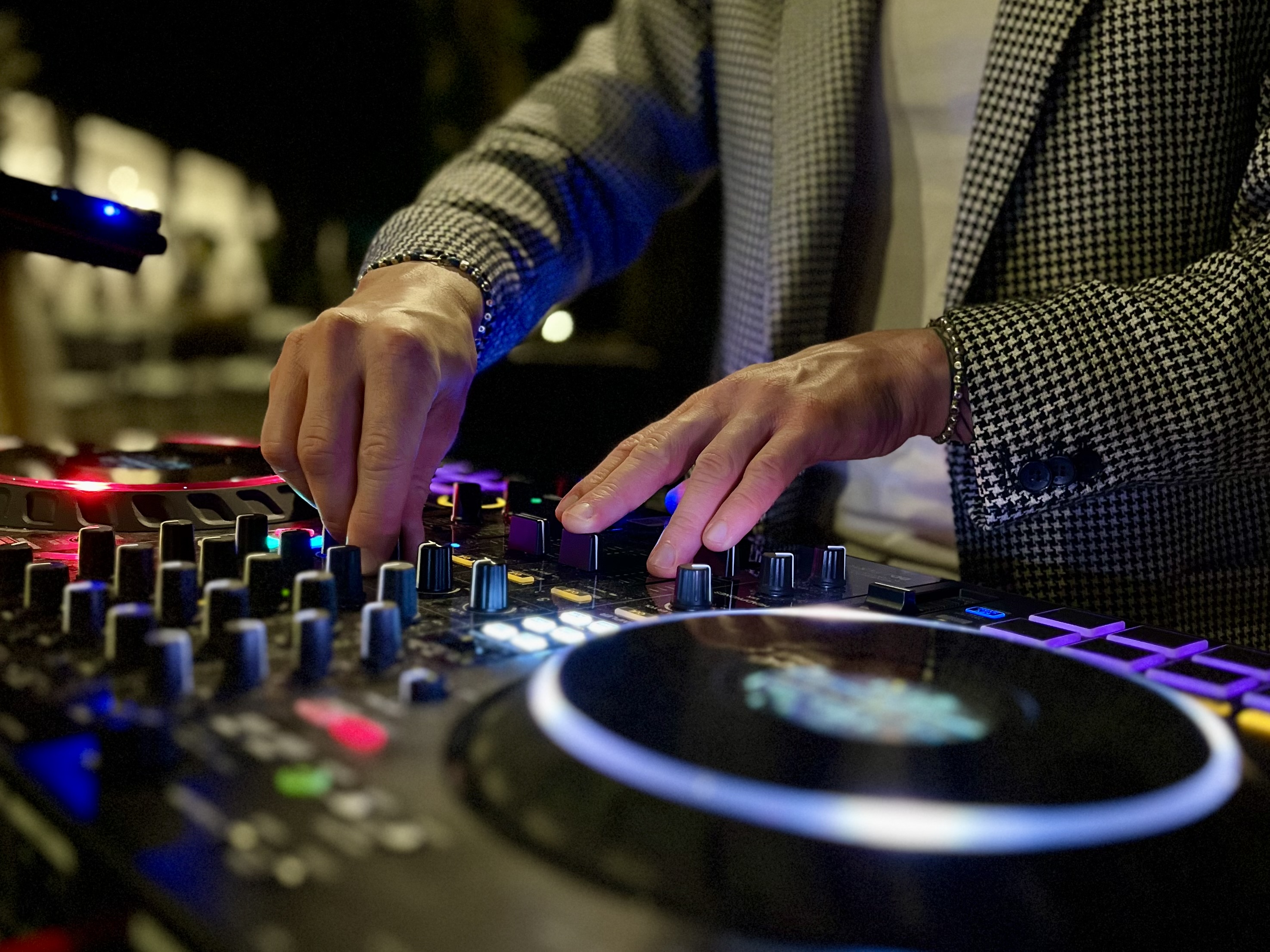Andrea Amadessi DJ Matrimonio Modena